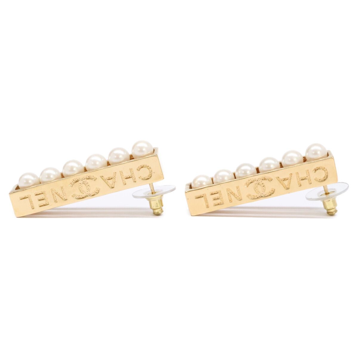 Chanel Pearl Logo Plate Earring — view 2
