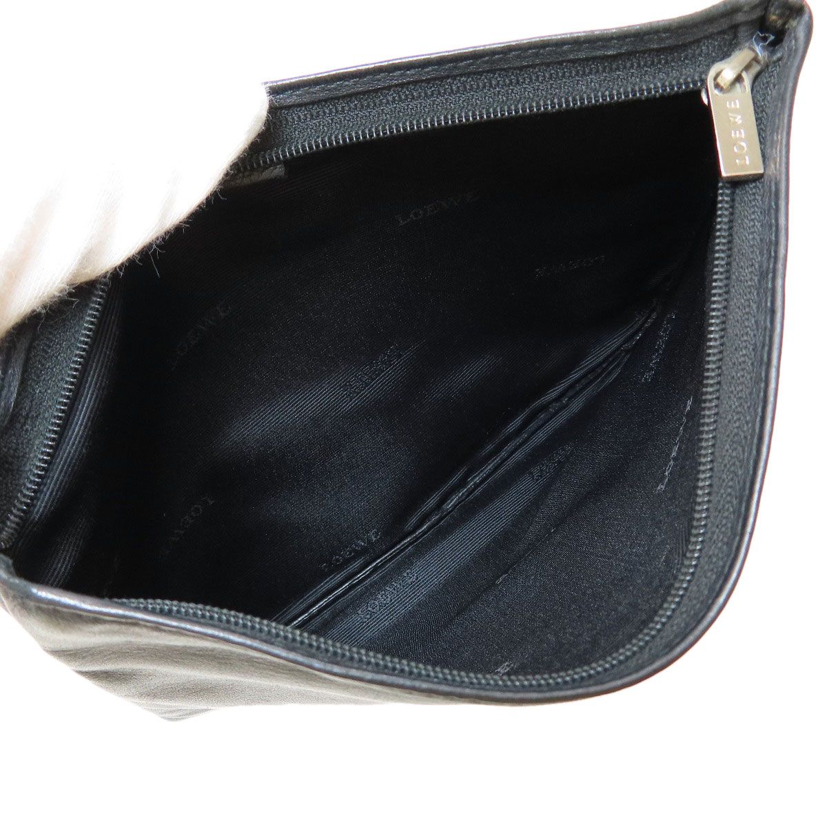 Loewe Anagram Pouch Lambskin — view 5