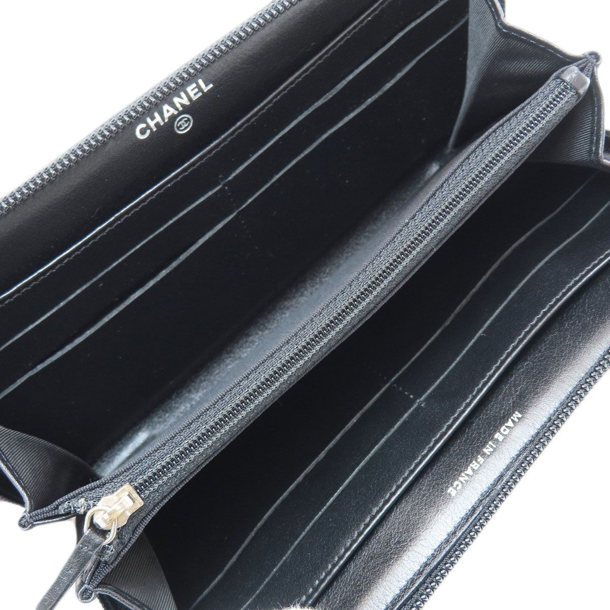 Chanel CC Logo Silver Wallet Patent — view 4