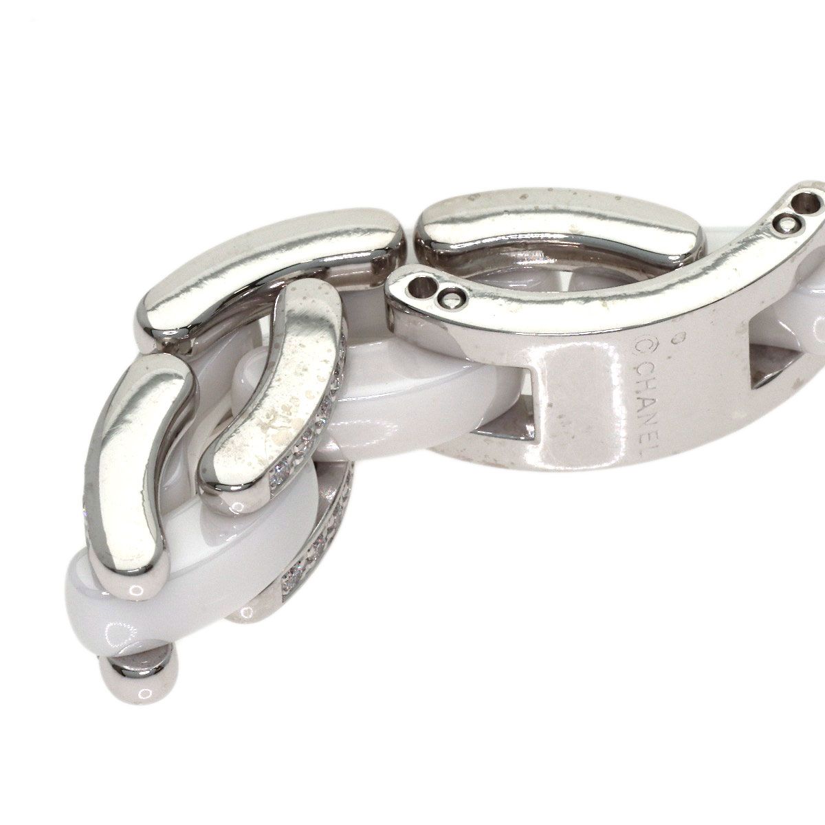 Chanel Ultra Diamond 51 Ring 18k White Gold — view 7