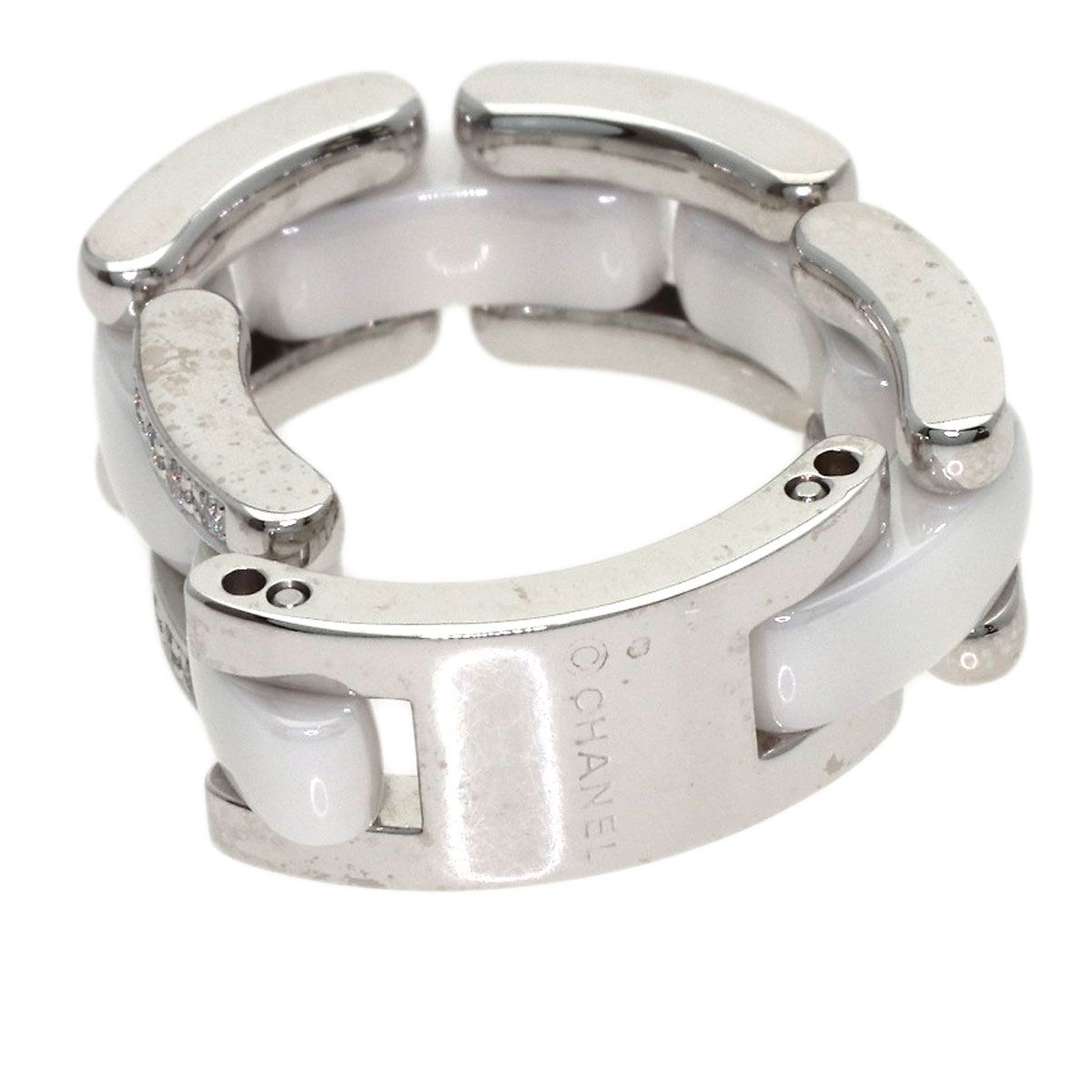 Chanel Ultra Diamond 51 Ring 18k White Gold — view 8