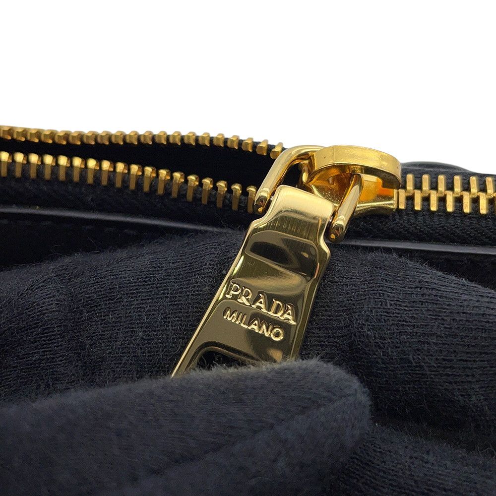 Prada Shoulder Bag Triangle Logo Leather Black — view 8