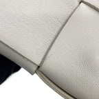 Bottega Veneta Shoulder Bag Maxi Intrecciato Small Cassette Lambskin White — view 6