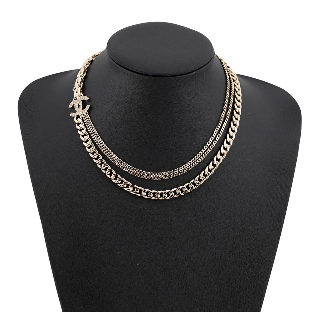 Chanel Necklace CC Logo Rhinestone 25 — view 4