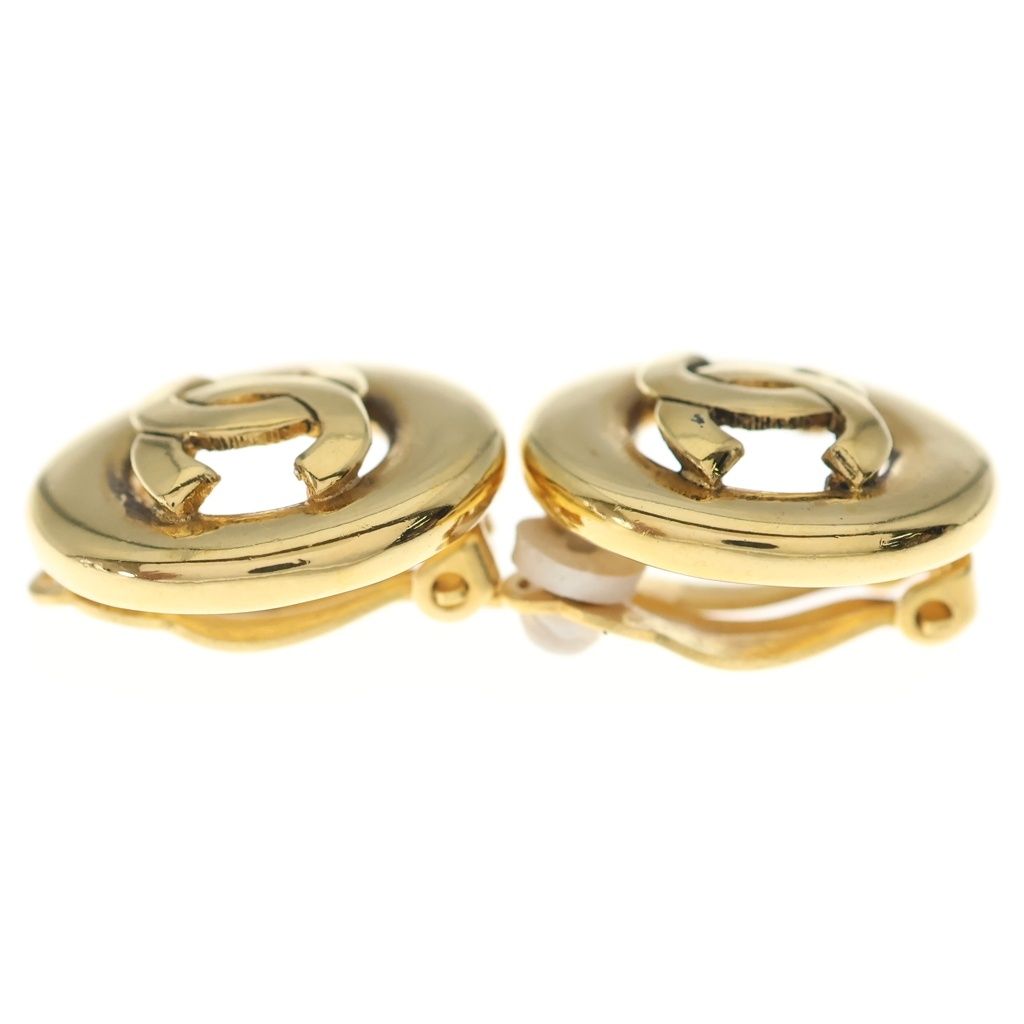 Chanel CC Logo Round Earrings Gold — view 4