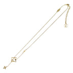 Louis Vuitton LV Flower Grams Pendant Gold — view 2