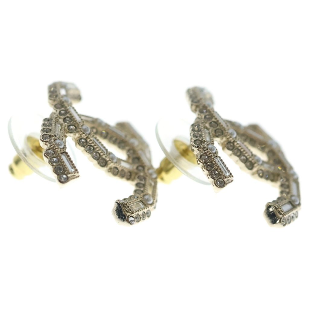 Chanel CC Logo Earrings Rhinestone Fakepearl White Gold — view 4
