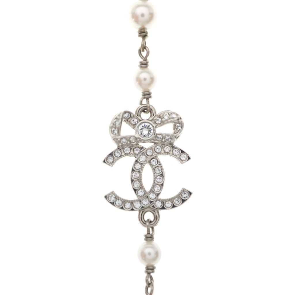 Chanel CC Logo Necklace Pearl Rhinestone Ribbon Silver — view 4