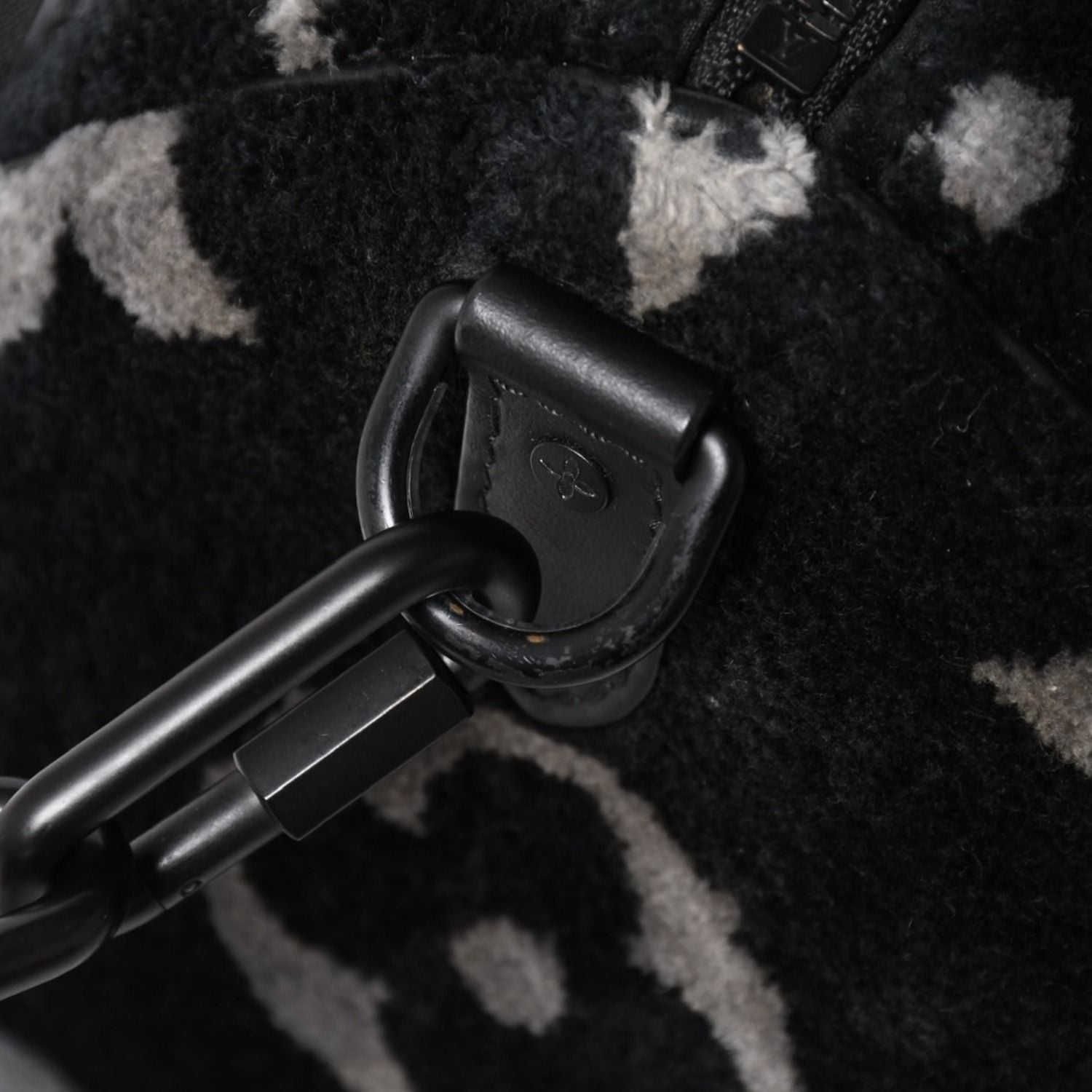 Louis Vuitton Keepall Bandouliere 25 Boston Bag Monogram Eclipse Tuffetage — view 6