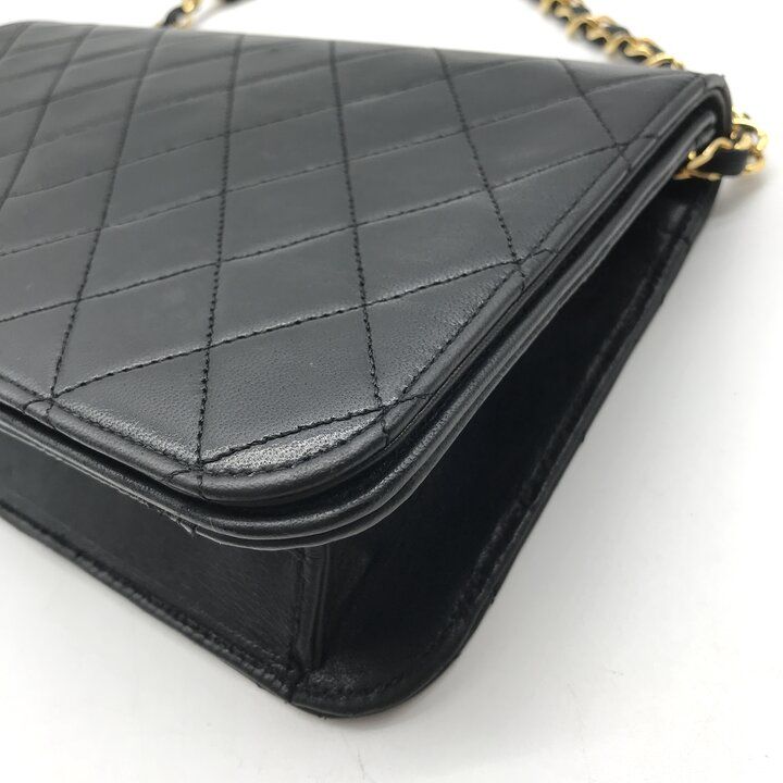 Chanel CC Logo Quilted Push Lock Chain Shoulder Bag Leather Black — view 5