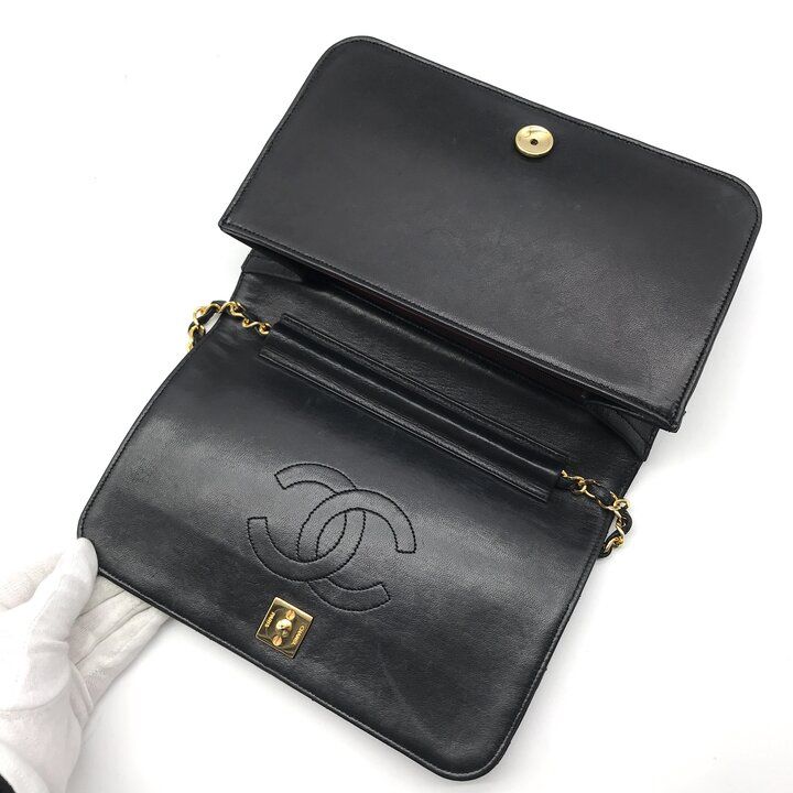 Chanel CC Logo Quilted Push Lock Chain Shoulder Bag Leather Black — view 8