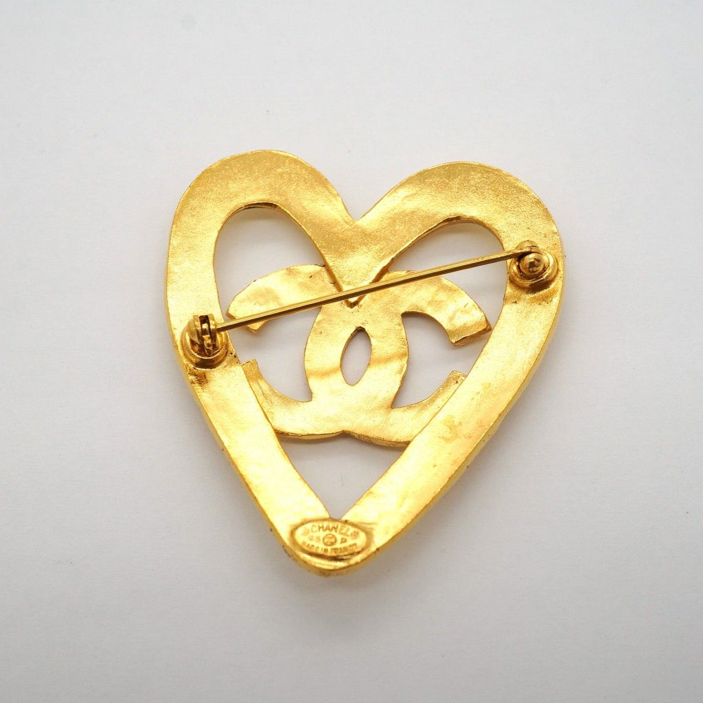 Chanel Brooch Vintage CC Logo Heart Motif Gold Plated — view 5