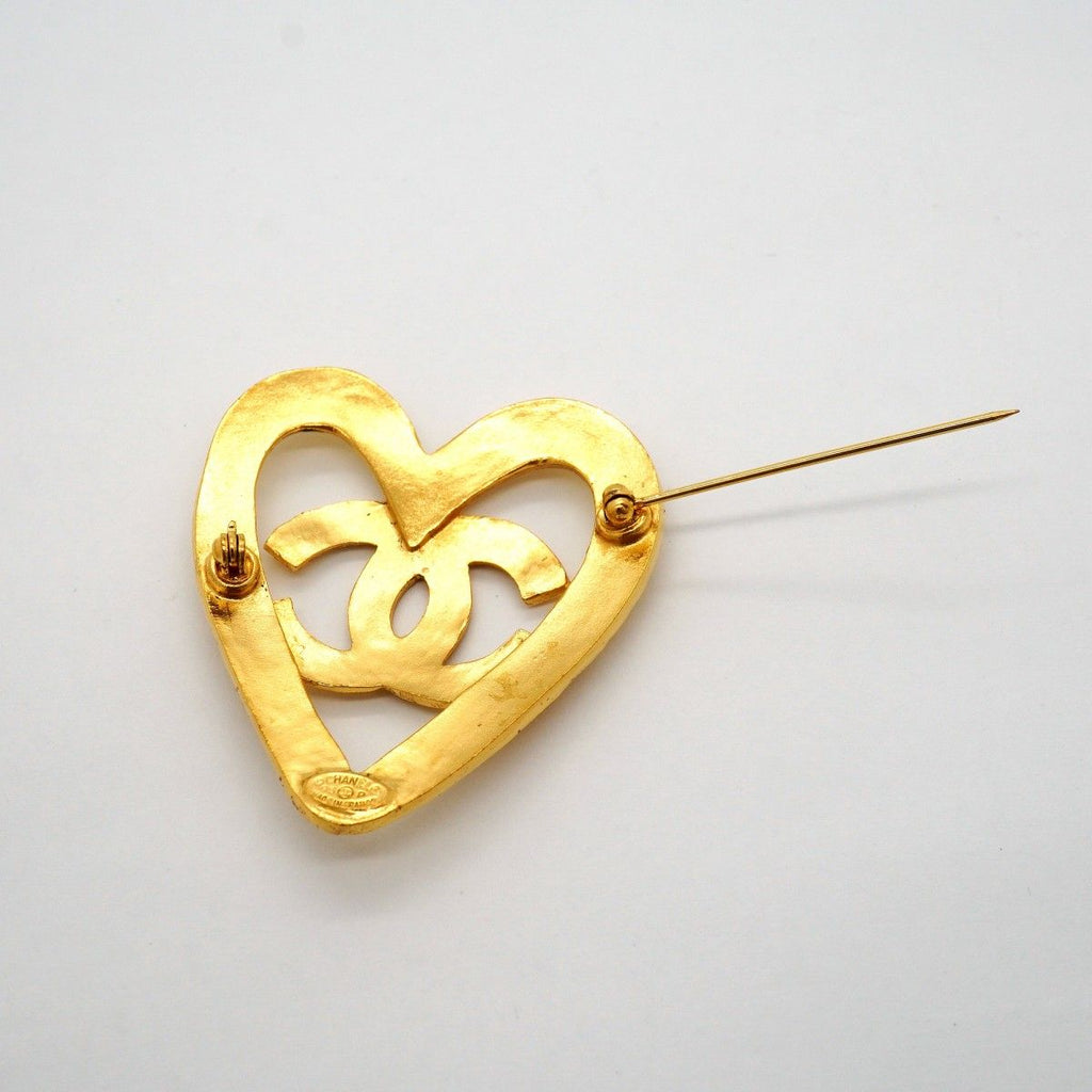 Chanel Brooch Vintage CC Logo Heart Motif Gold Plated — view 6