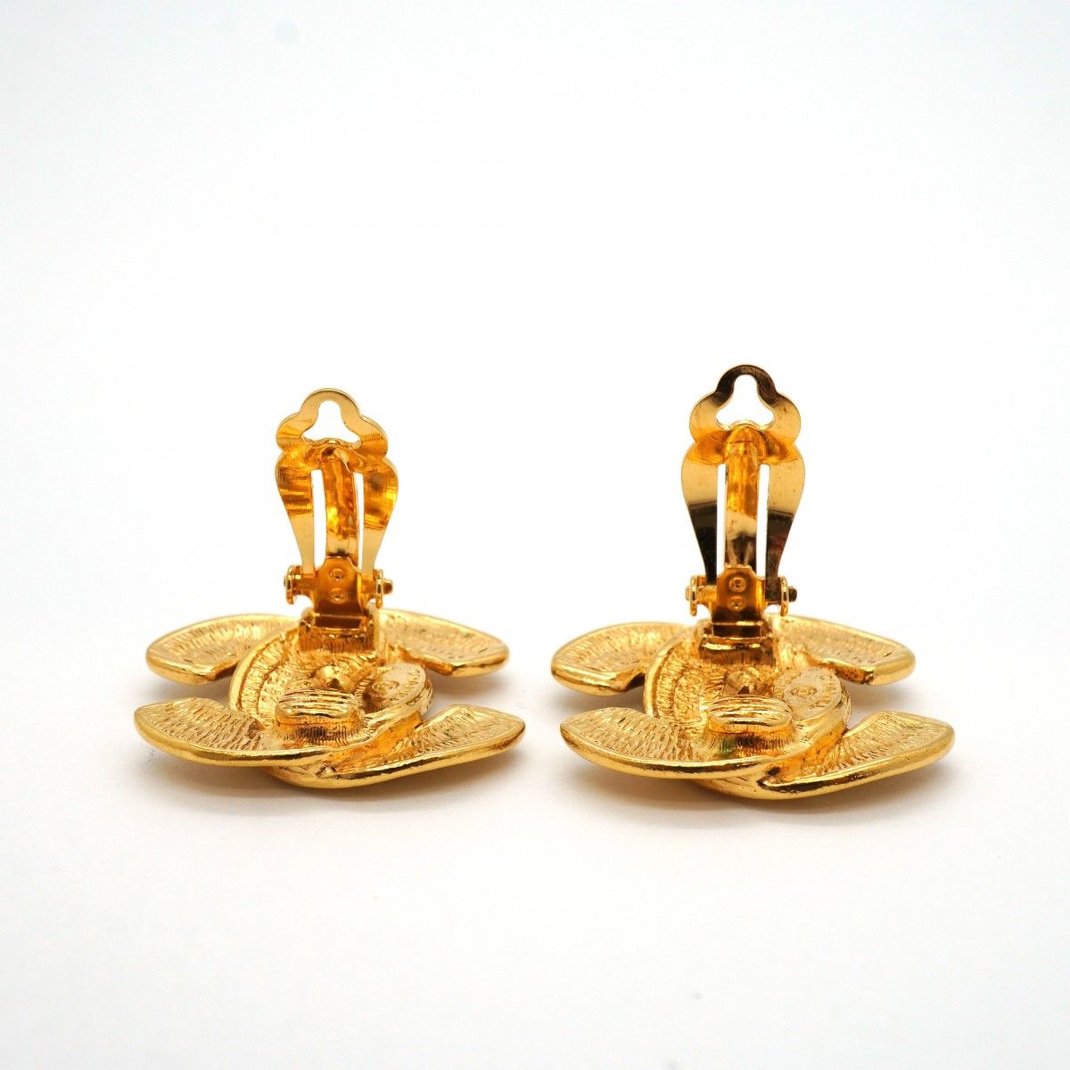 Chanel Earrings Vintage CC Logo Quilted Gold Plated — view 6