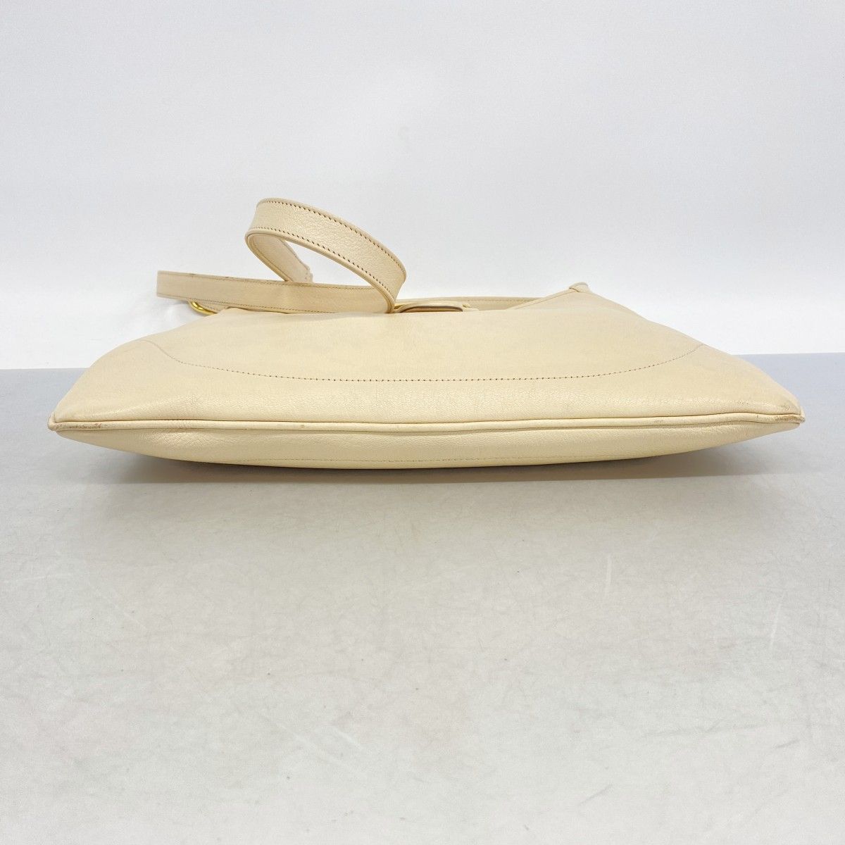 Gucci Shoulder Bag Aphrodite Leather Beige Gold — view 3