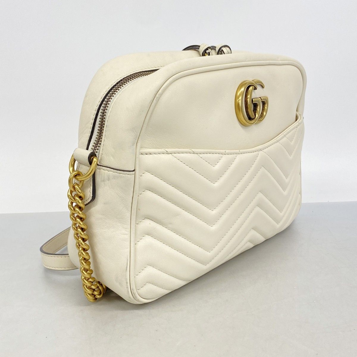 Gucci Shoulder Bag GG Marmont Leather White Gold — view 2