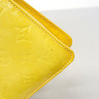 Louis Vuitton Pouch Vernis Lexington Lime Yellow — view 6