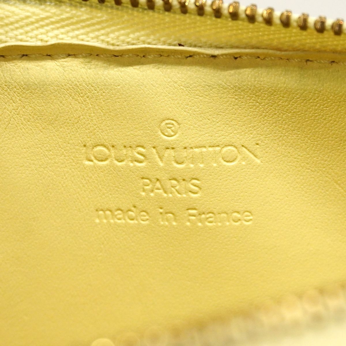 Louis Vuitton Pouch Vernis Lexington Lime Yellow — view 5