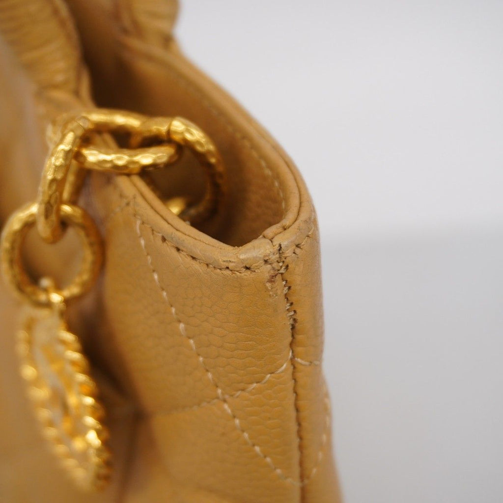 Chanel Tote Reissue Caviar Leather Beige Gold — view 6