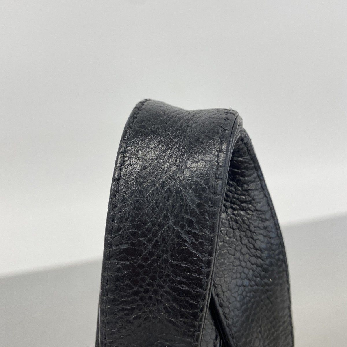 Chanel Tote Quilted Caviar Leather Black Gold — view 8