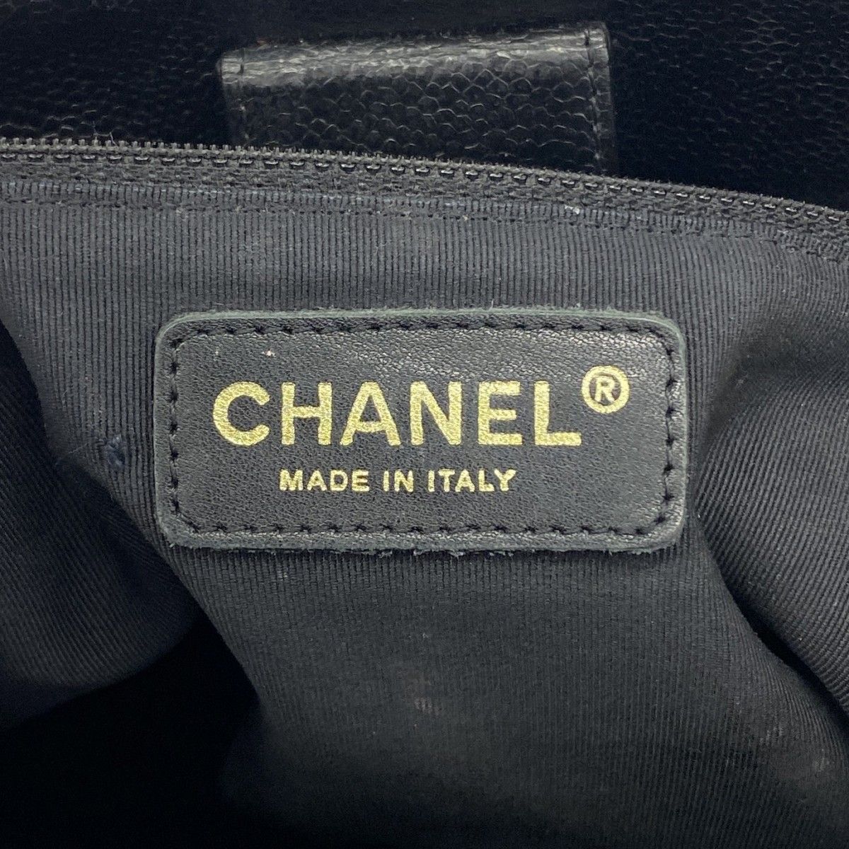 Chanel Tote Quilted Caviar Leather Black Gold — view 5
