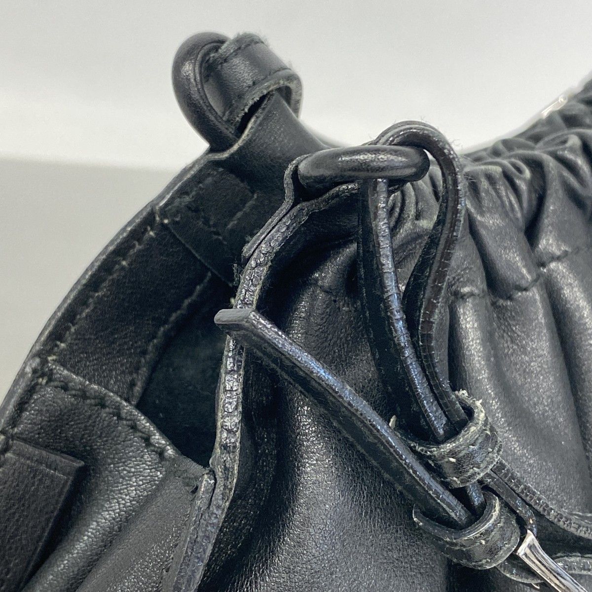 Gucci Handbag 001 Leather Black Silver — view 7