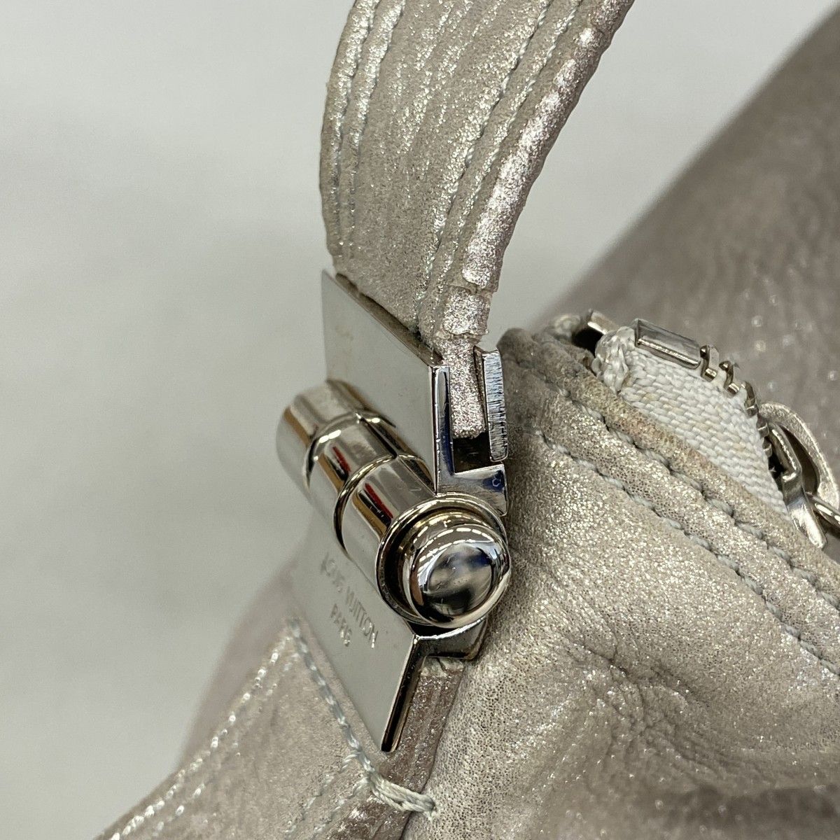 Louis Vuitton Handbag Monogram Shimmer Halo Argent — view 8