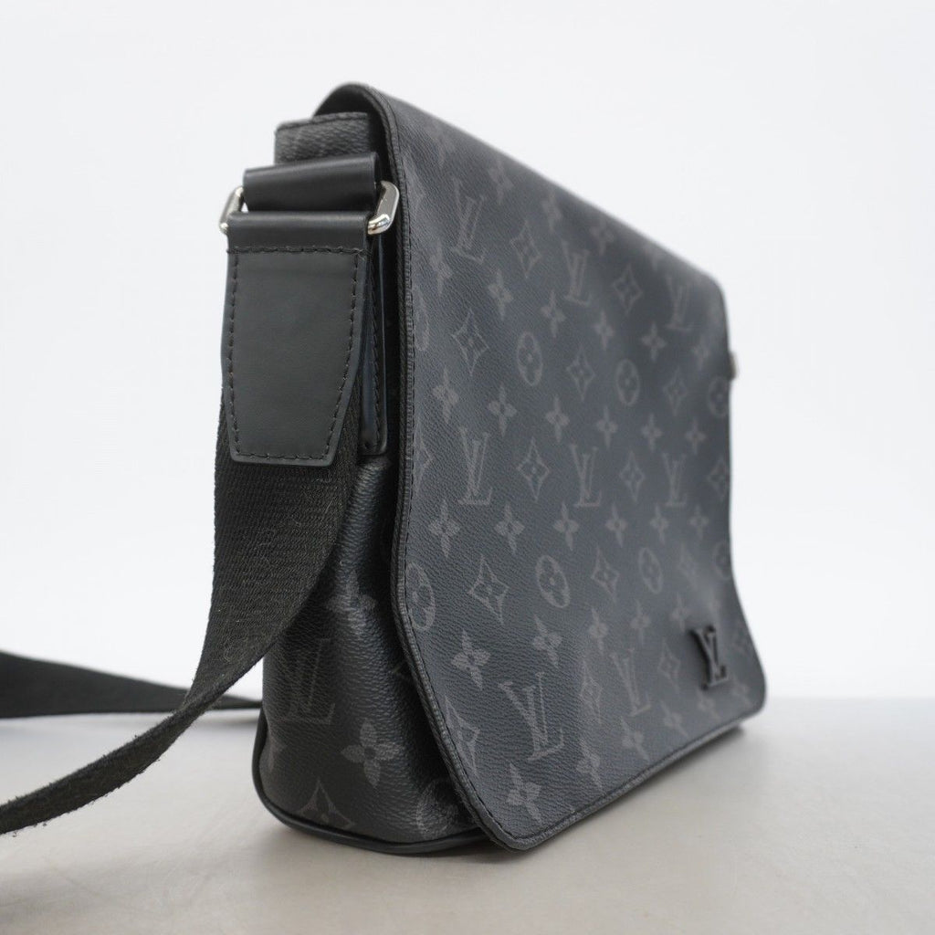 Louis Vuitton Shoulder Bag Monogram Eclipse District PM Black — view 2