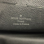 Louis Vuitton Clutch Monogram Eclipse Pochette Voyage MM Black — view 5