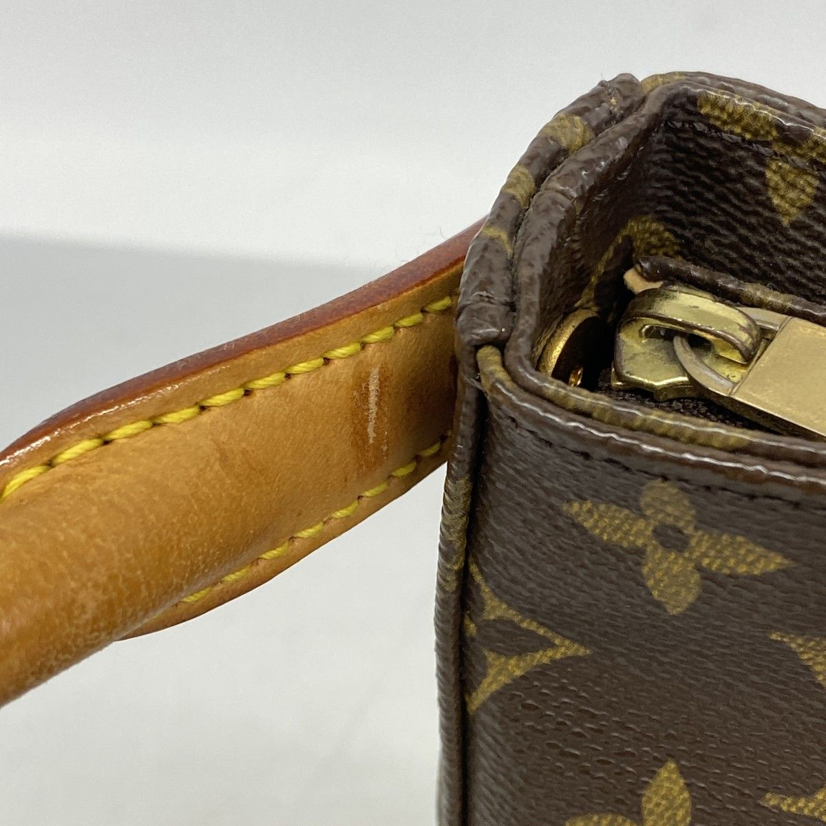 Louis Vuitton Shoulder Bag Monogram Looping MM Brown — view 6