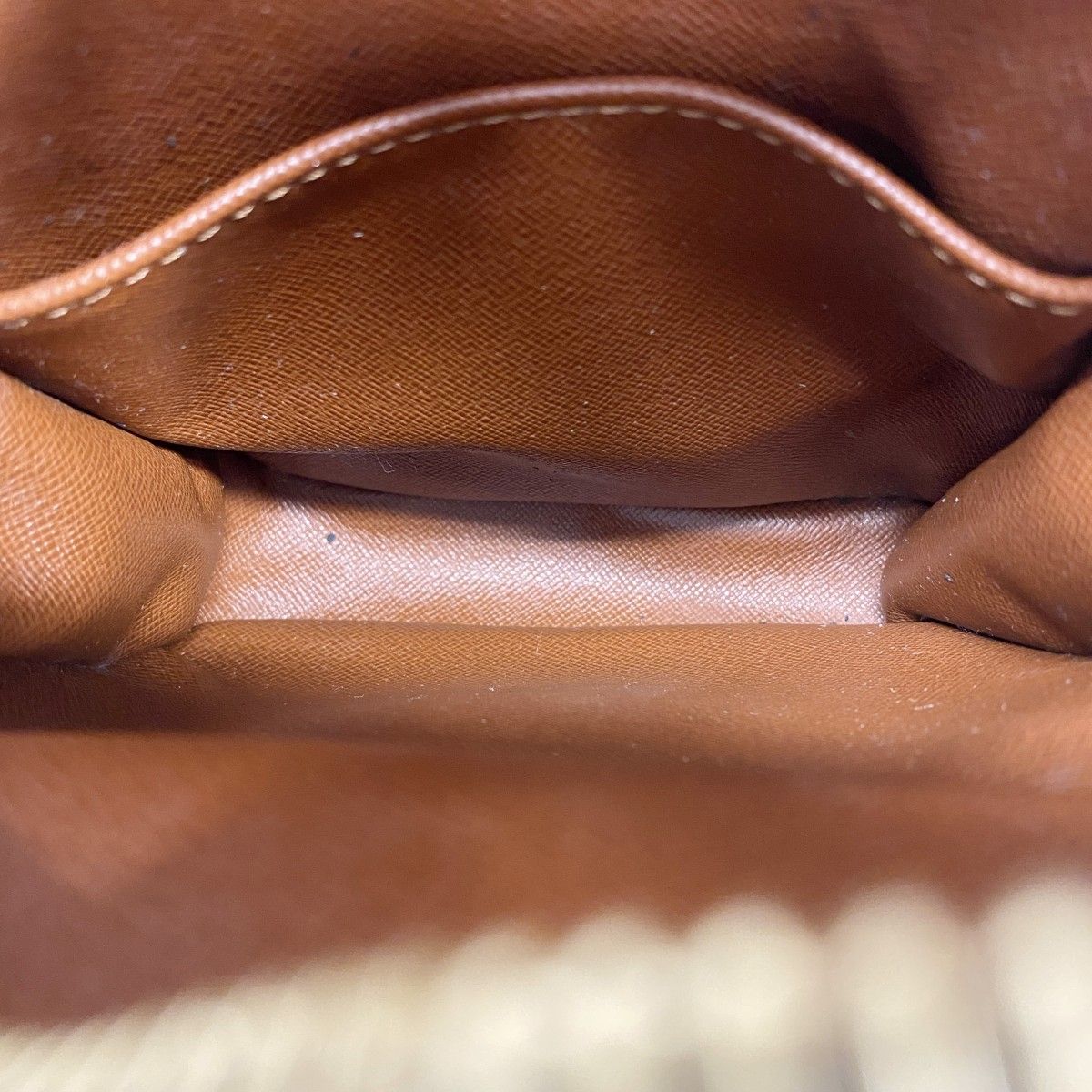 Louis Vuitton Shoulder Bag Monogram Amazon Brown — view 4