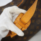 Louis Vuitton Shoulder Bag Monogram Boulogne 30 Brown — view 7