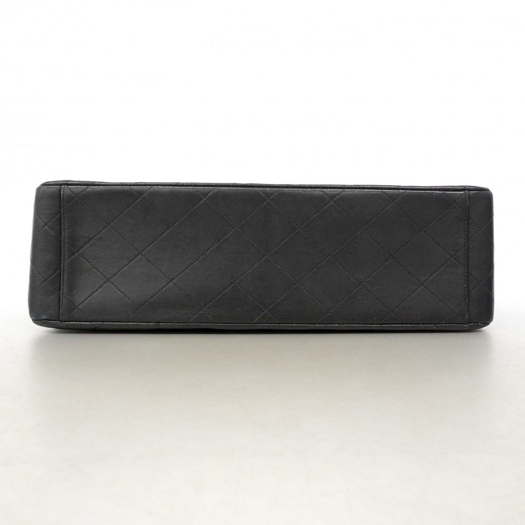 Chanel Shoulder Bag Maxi Quilted Lambskin Black Gold — view 3