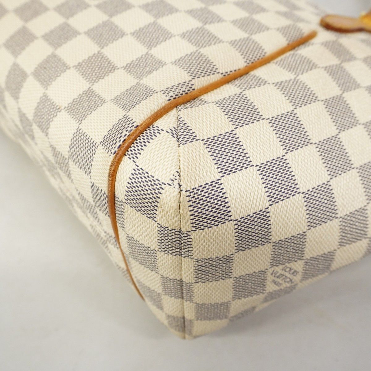 Louis Vuitton Tote Damier Azur Totally PM White — view 6