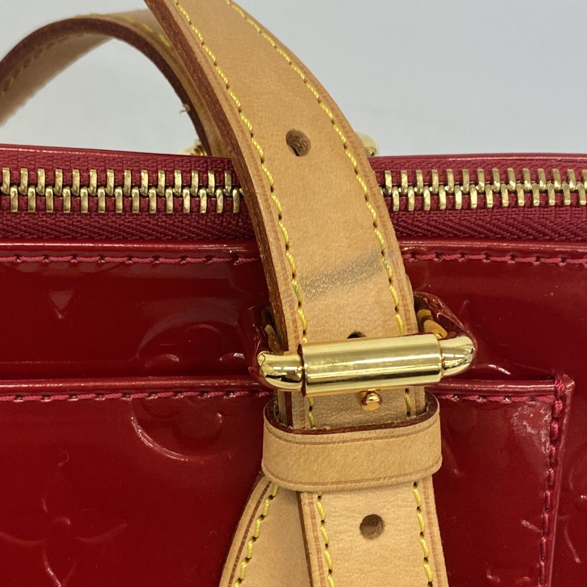 Louis Vuitton Handbag Vernis Rosewood Avenue Pomme D'amour — view 8