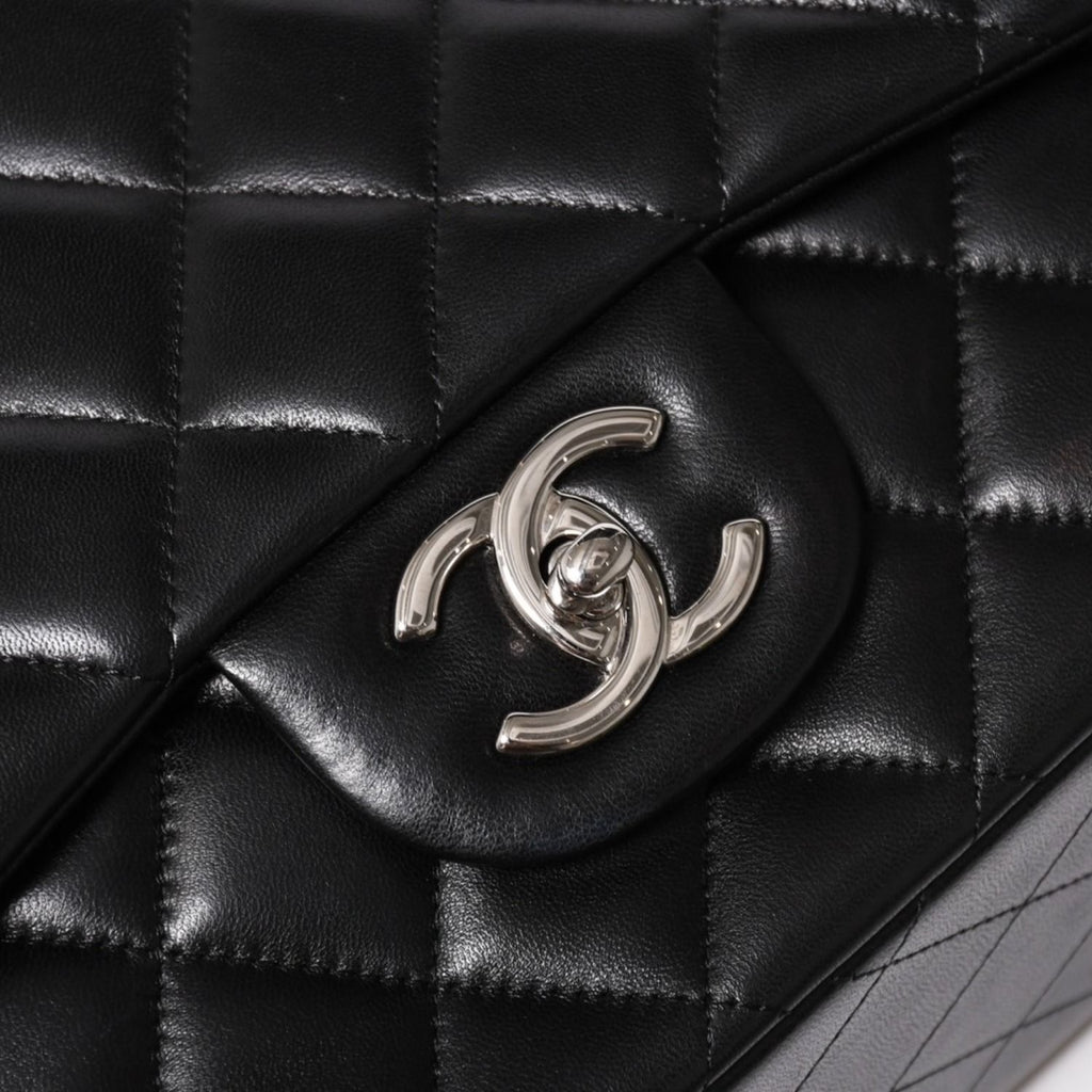 Chanel Maxi Quilted 33 Double Flap Chain Shoulder Bag CC Logo Lambskin Black — view 5