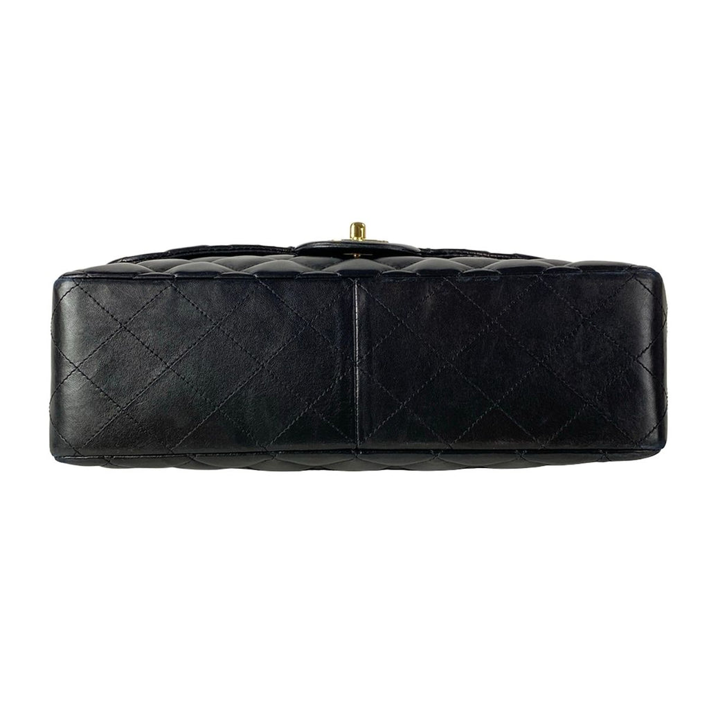 Chanel Shoulder Bag Maxi Quilted Black Chain Gold Lambskin — view 5
