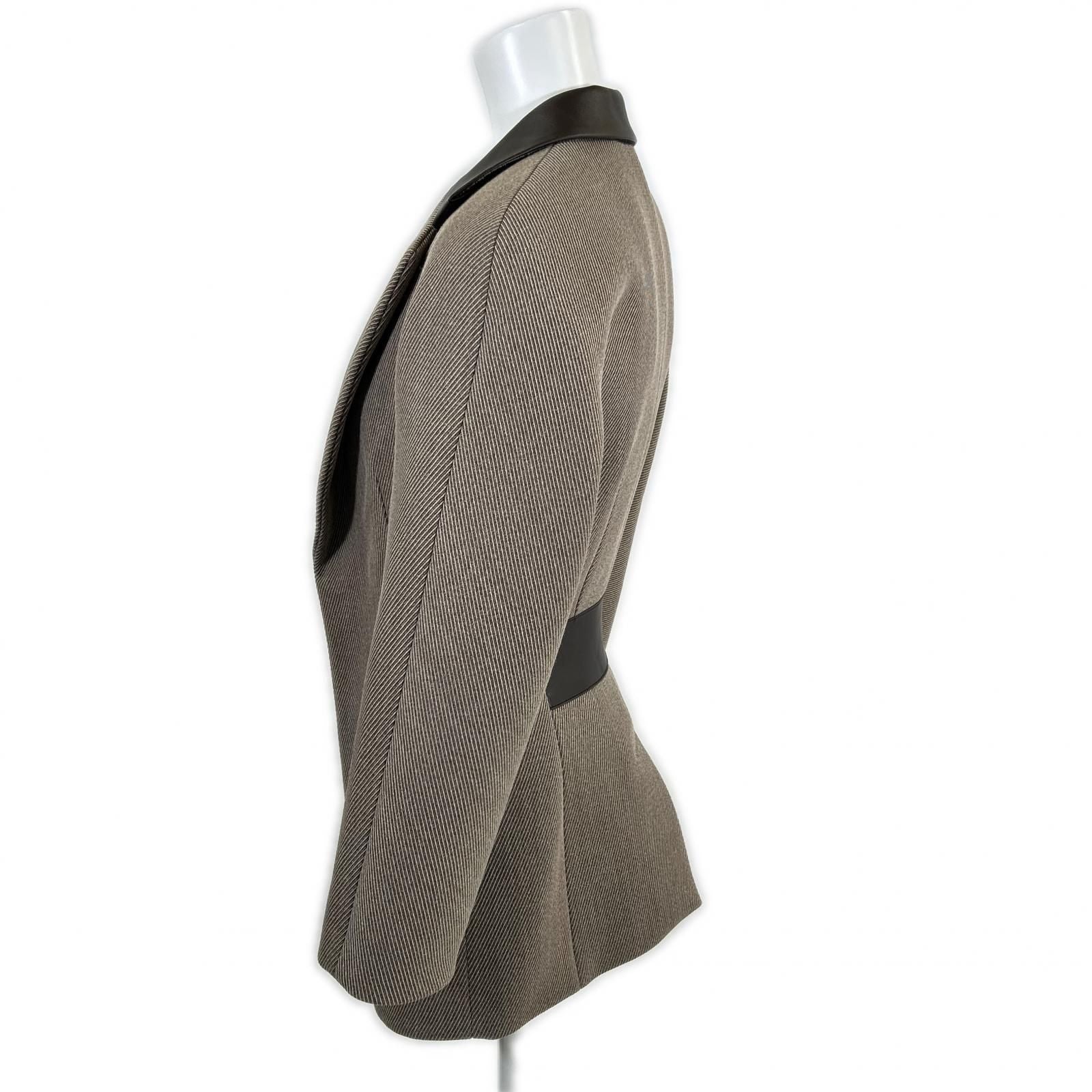 Hermes Like U-le Lambskin Silk Lining Series Button Inner Belt Jacket Blazer 34 — view 2