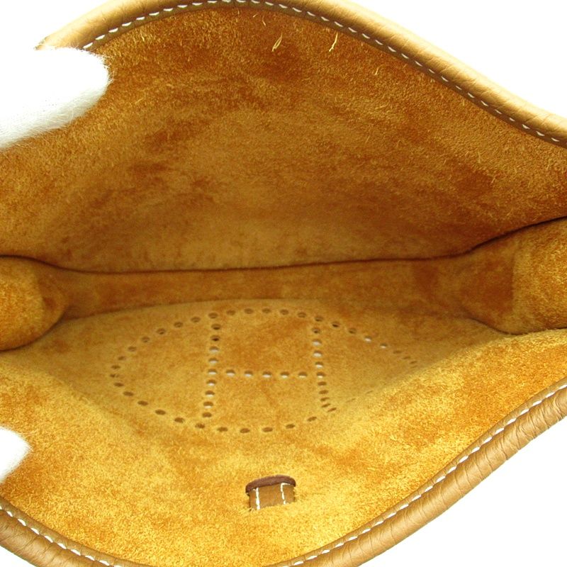 Hermes Evelyne 23 Taurillon Clemence Shoulder Bag Gold — view 6
