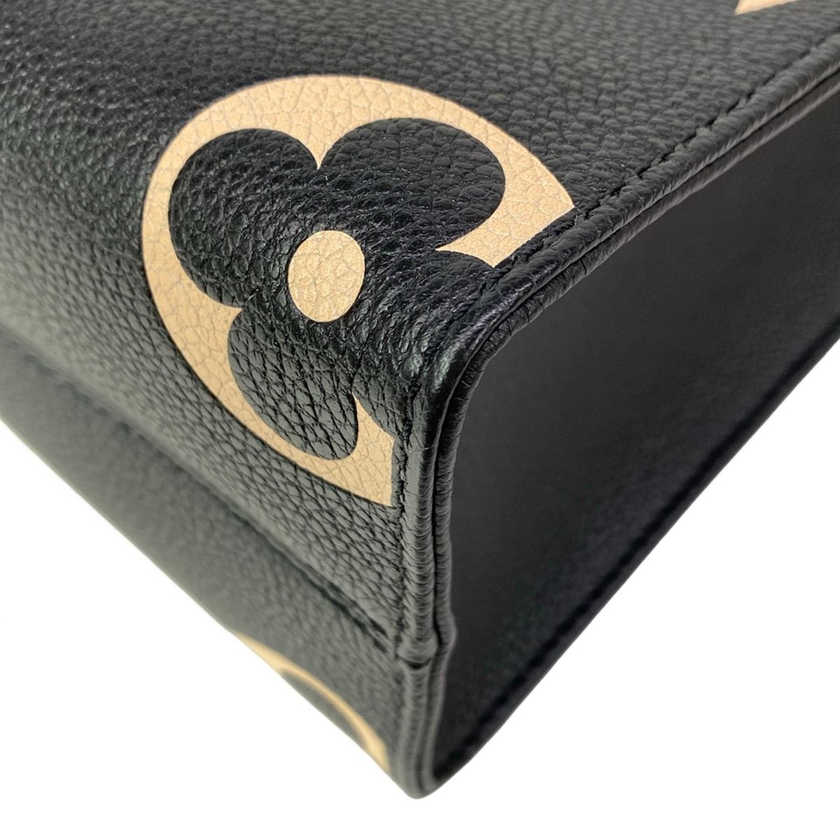 Louis Vuitton Tote Monogram Empreinte On The Go PM Black Beige Leather Cowhide — view 7