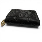 Louis Vuitton Coussin Portefeuille Lou Lambskin Monogram Compact Wallet Black — view 4