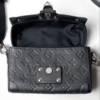 Louis Vuitton Monogram Taurillon Soul Trunk Black — view 3