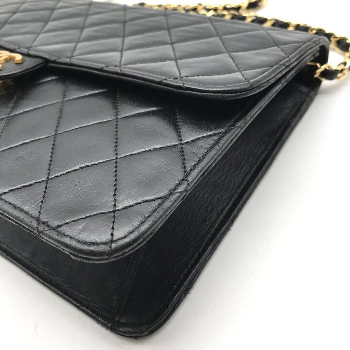 Chanel Shoulder Bag Chain Flap Gold Vintage Black — view 5