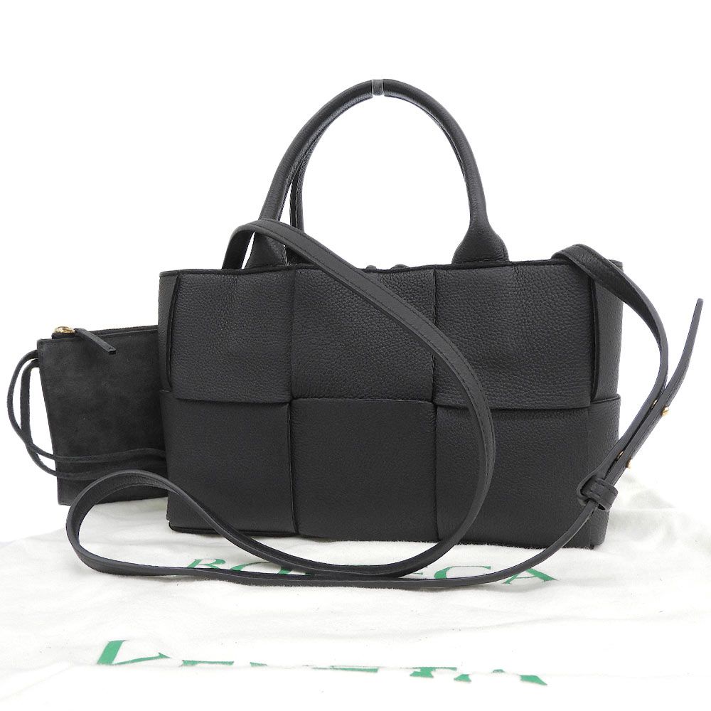 Bottega Veneta Maxi Intrecciato Small Arco Tote Shoulder — view 2