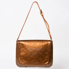 Louis Vuitton Monogram Vernis Thompson Street Shoulder Bag Blanc Brown Patent — view 2