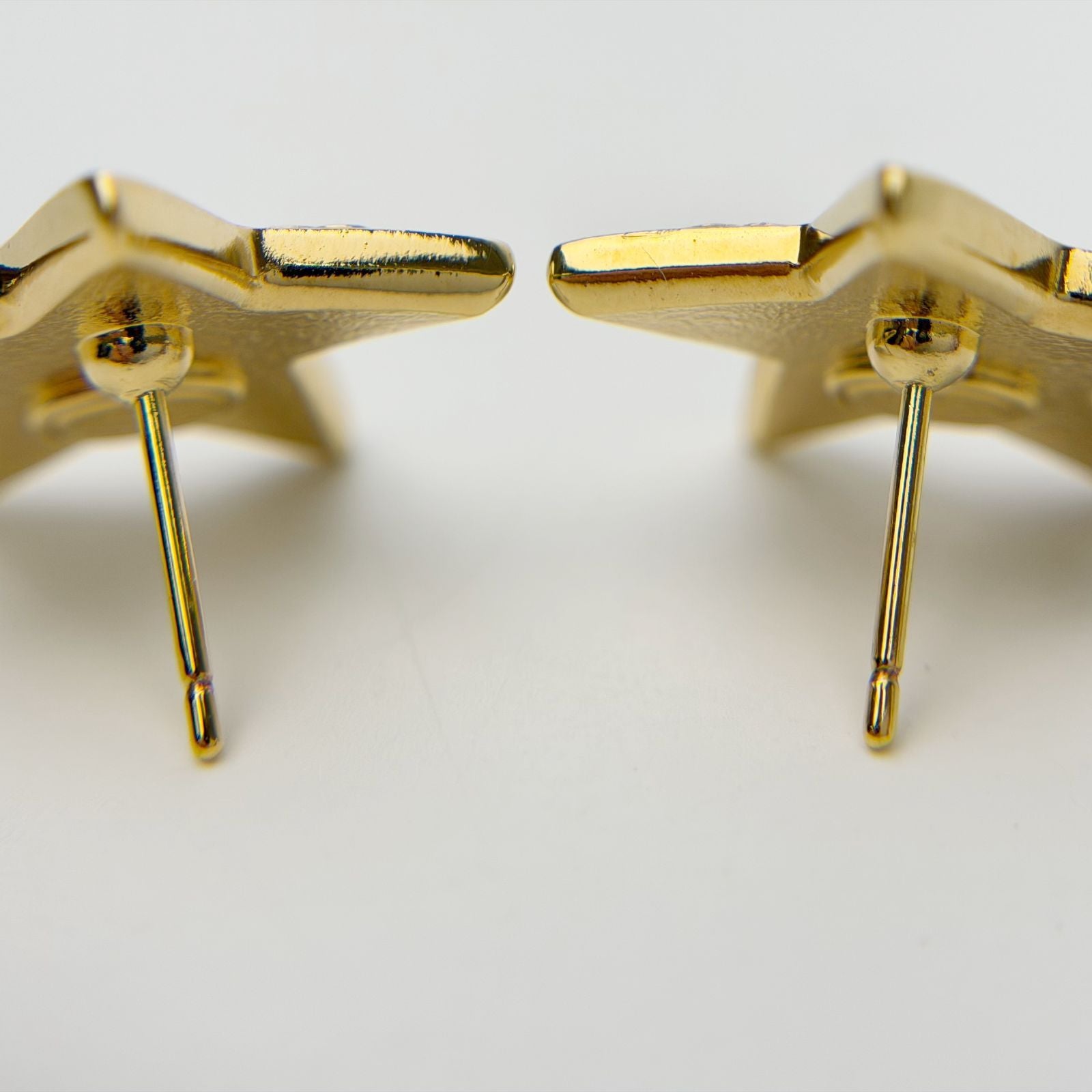 Chanel Star CC Logo Earrings Plated Gold Black Vintage — view 8