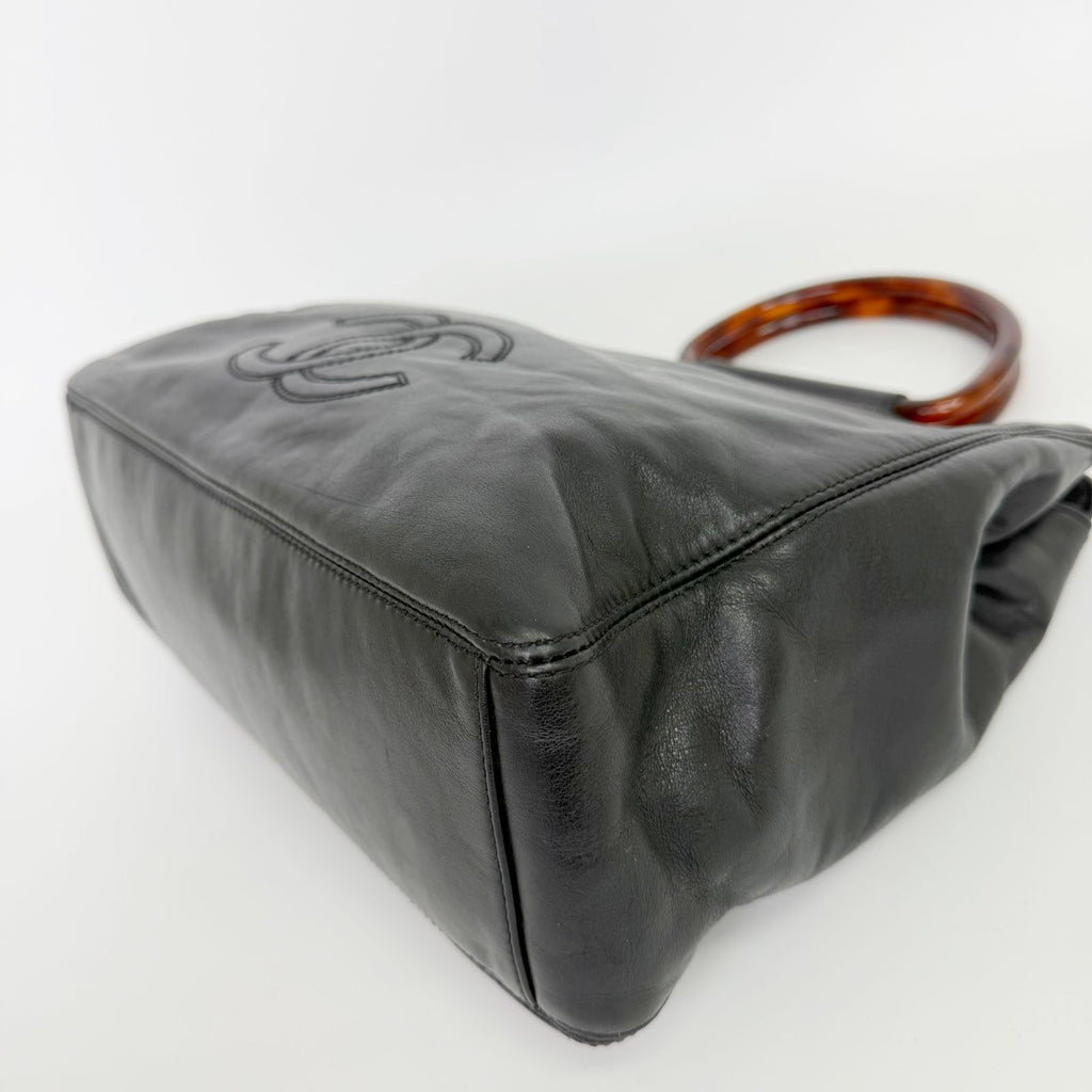 Chanel CC Logo Tortoiseshell Handle Handbag Leather Black Vintage — view 9