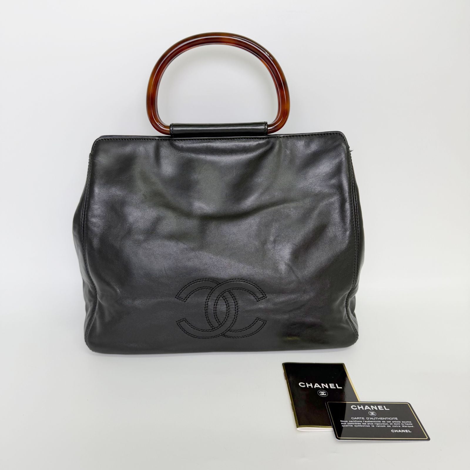 Chanel CC Logo Tortoiseshell Handle Handbag Leather Black Vintage — view 2