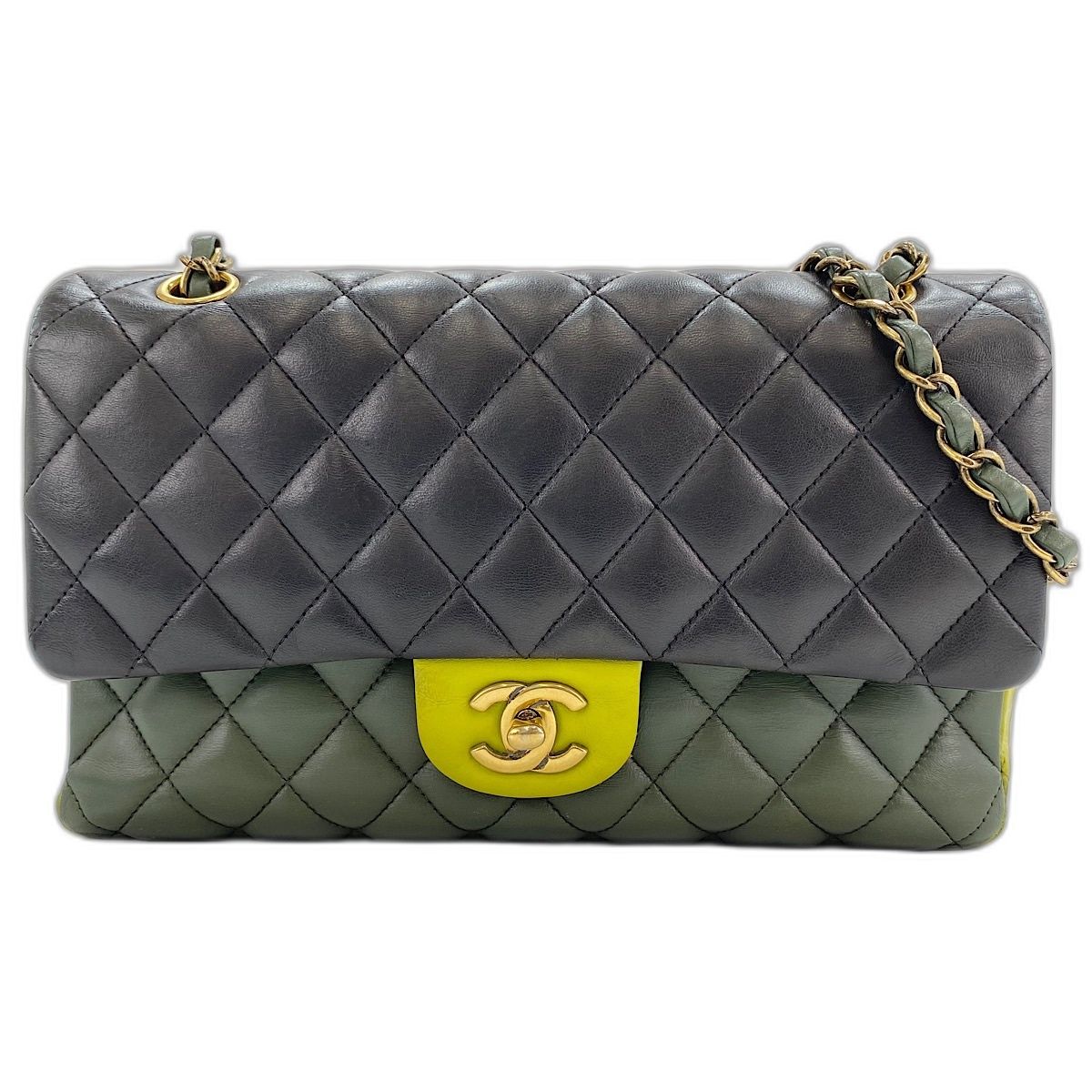 Chanel Shoulder Bag Quilted 25