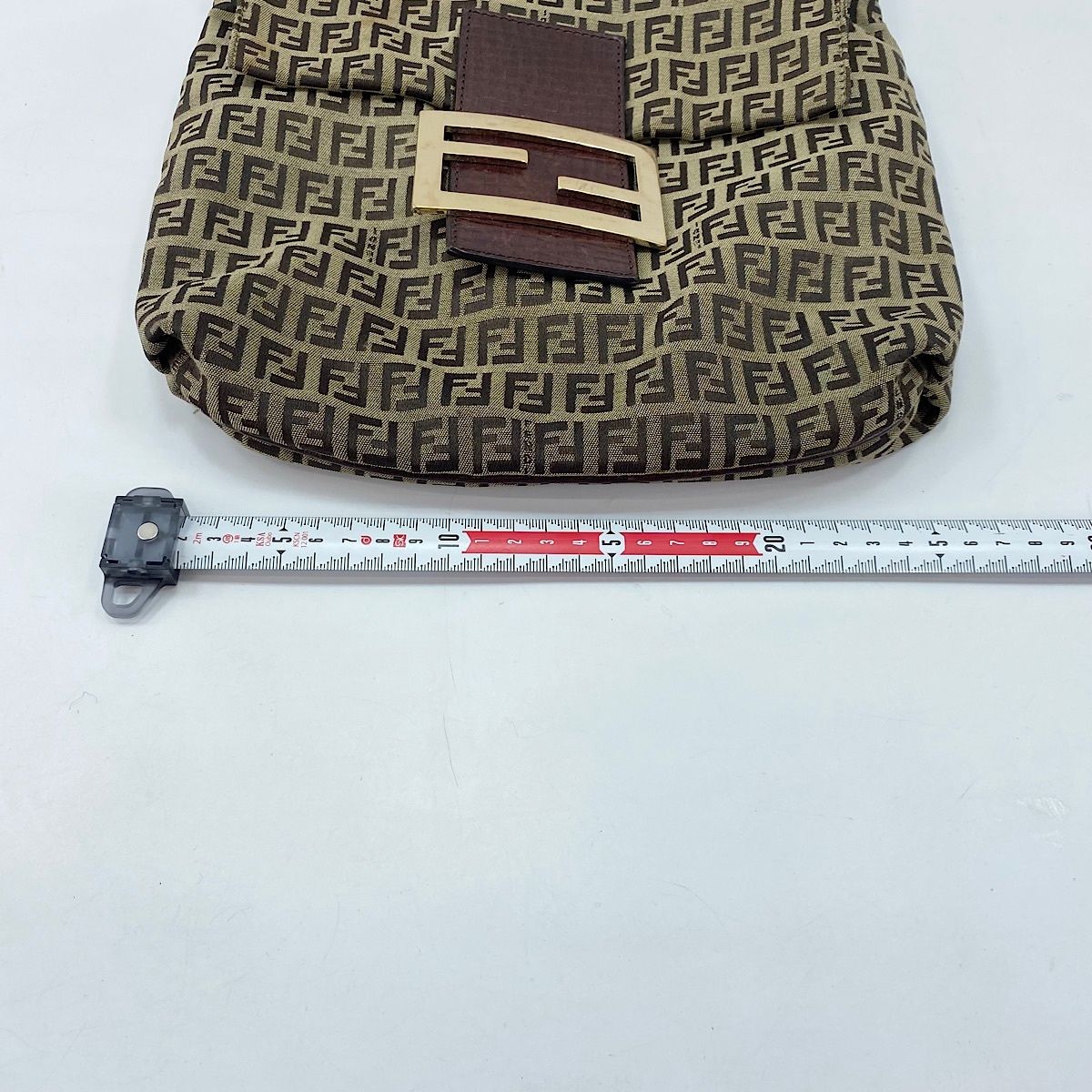 Fendi Shoulder Bag Beige — view 4